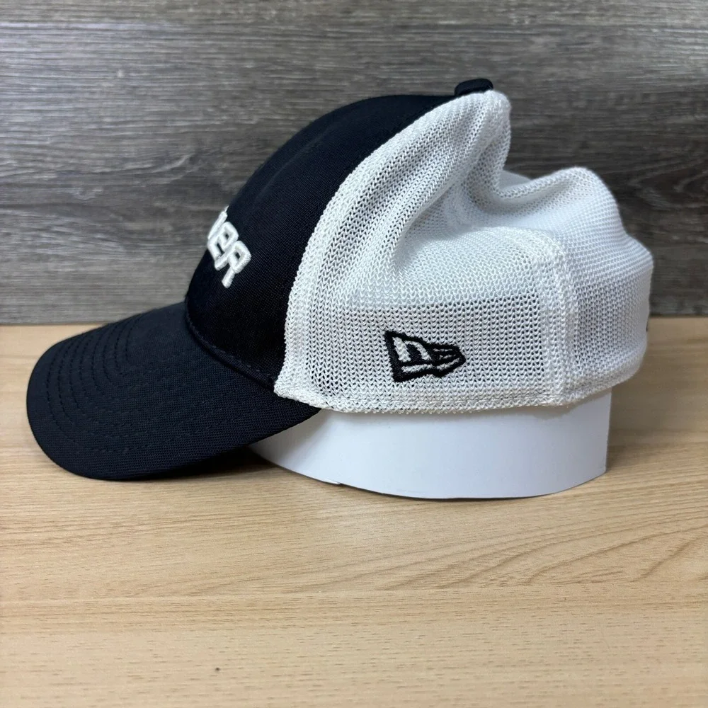 Bauer Hat Cap Fitted S/M Black‎ White Hockey Skates Skating Performance Mens